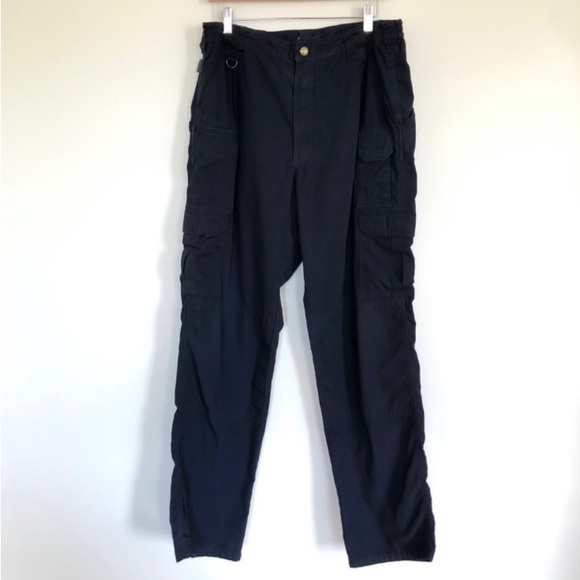 Men’s 5.11 Tactical Pants with rip stop tech, tag says 36x34 fits like 32x34 - Picture 2 of 4